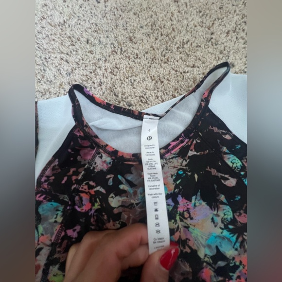 Lululemon - Picture 2 of 3